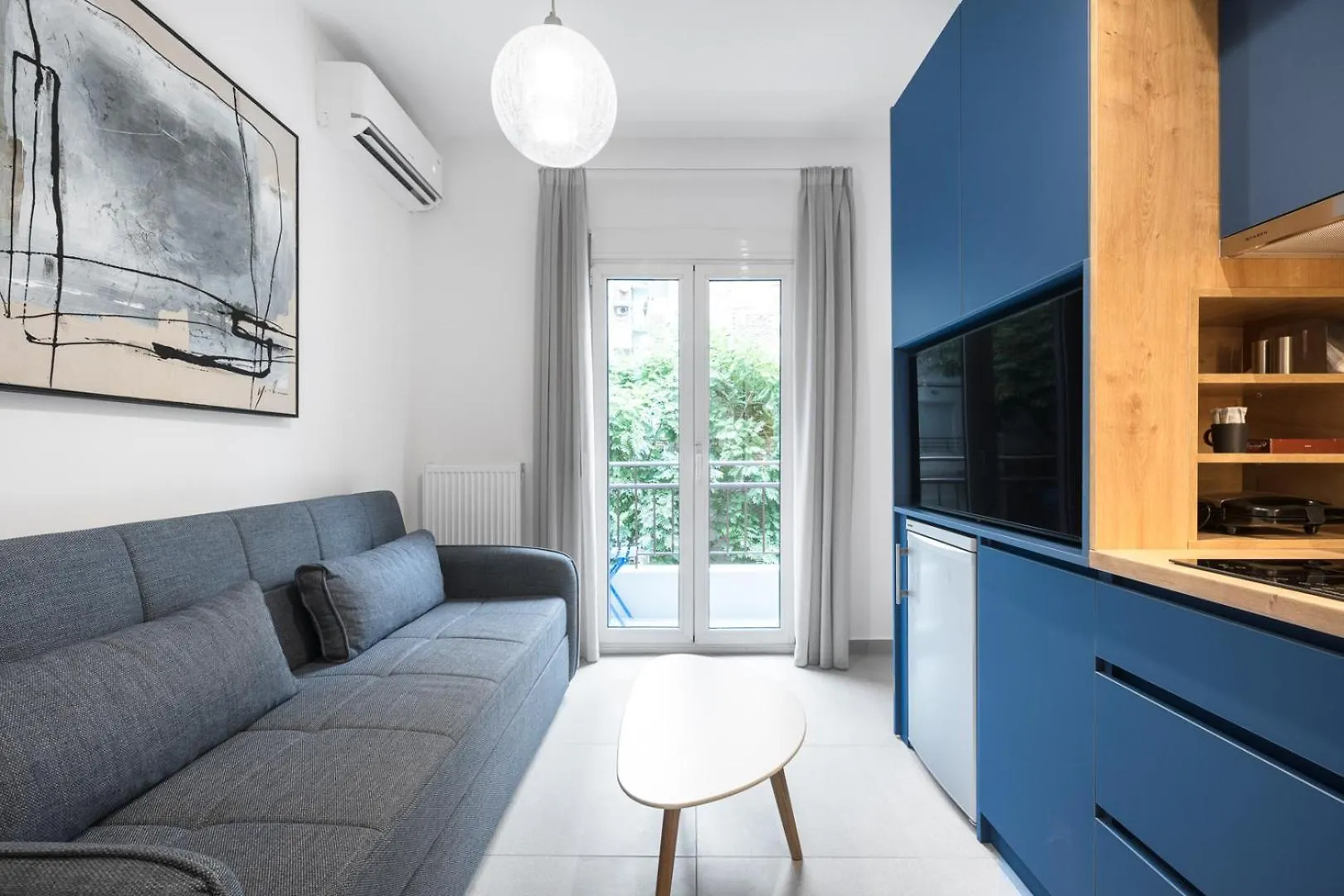 #Luxlikehome Downtown Suite Salonic